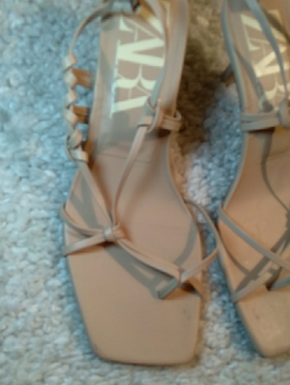 ZARA beige Side Briaded Thong Kitten Heel Sandals Size 8 - Picture 5 of 15